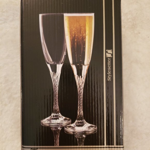 [Style Setter] Private Party Twist Stem Champagne Flutes - Set Of Two - Picture 4 of 8